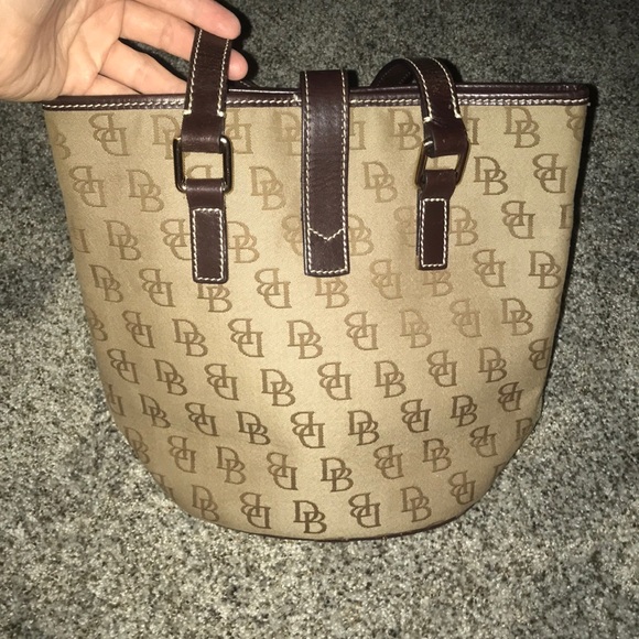 Dooney & Bourke Purse - Picture 2 of 4